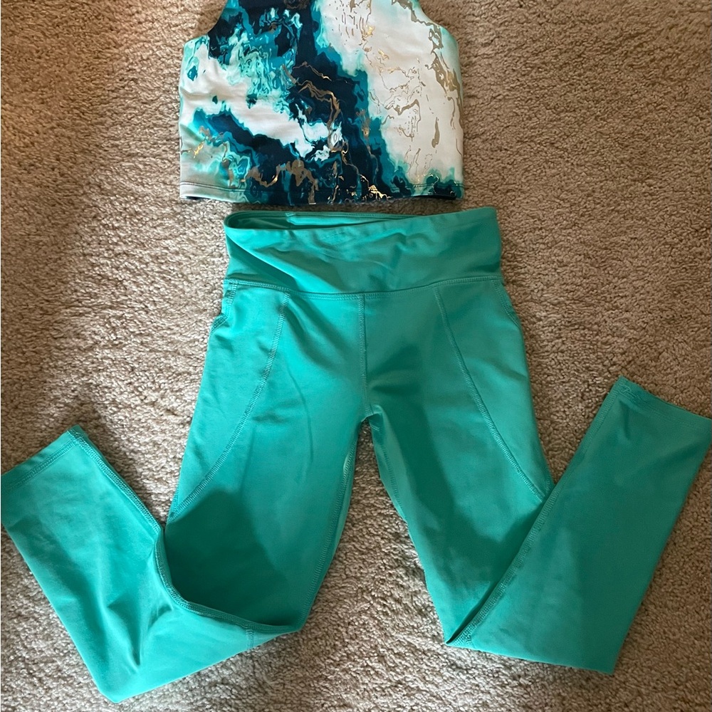 Old Navy Active Aqua Leggings and sports top for Kids